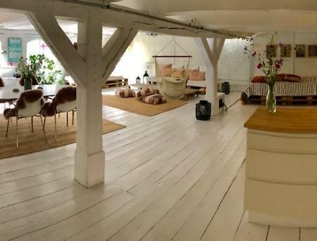 A Charming And Beautiful Oasis In The Heart Of Copenhagen Apartment Екстериор снимка